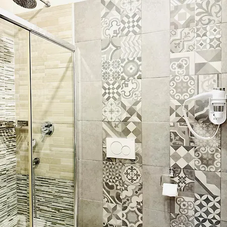 招待所 Tawhid 罗马