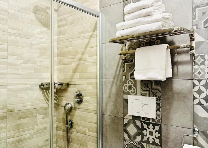 Tawhid Πανσιόν