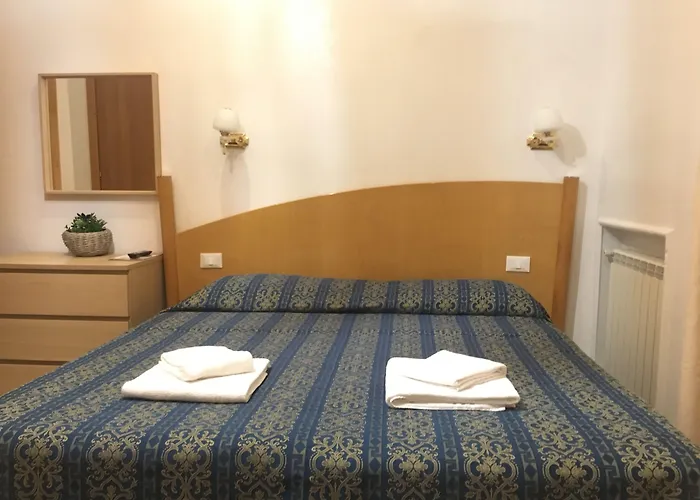 Tawhid Πανσιόν 4*
